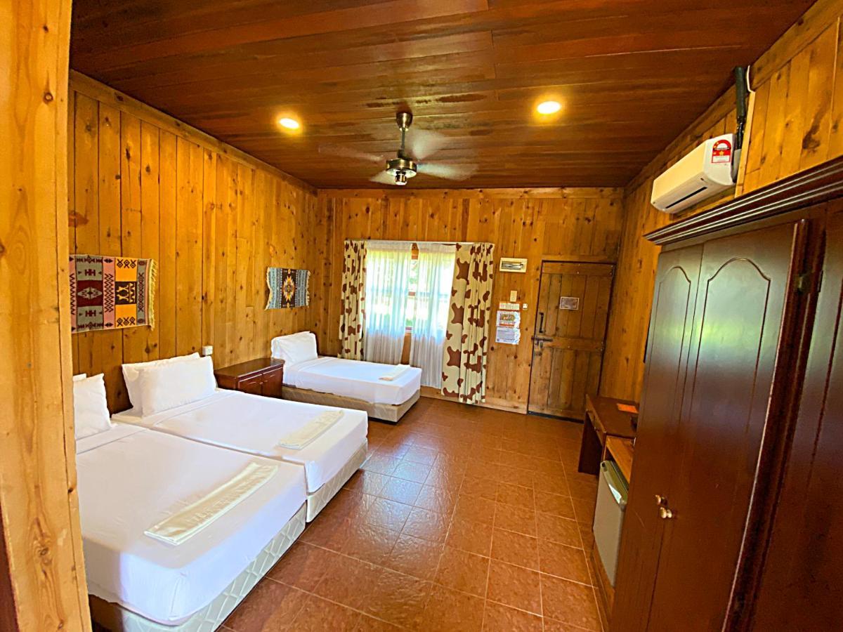 Eagle Ranch Resort Port Dickson Exterior photo