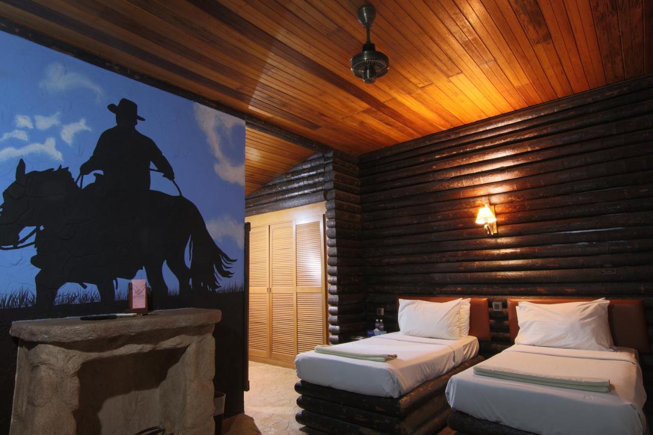 Eagle Ranch Resort Port Dickson Exterior photo